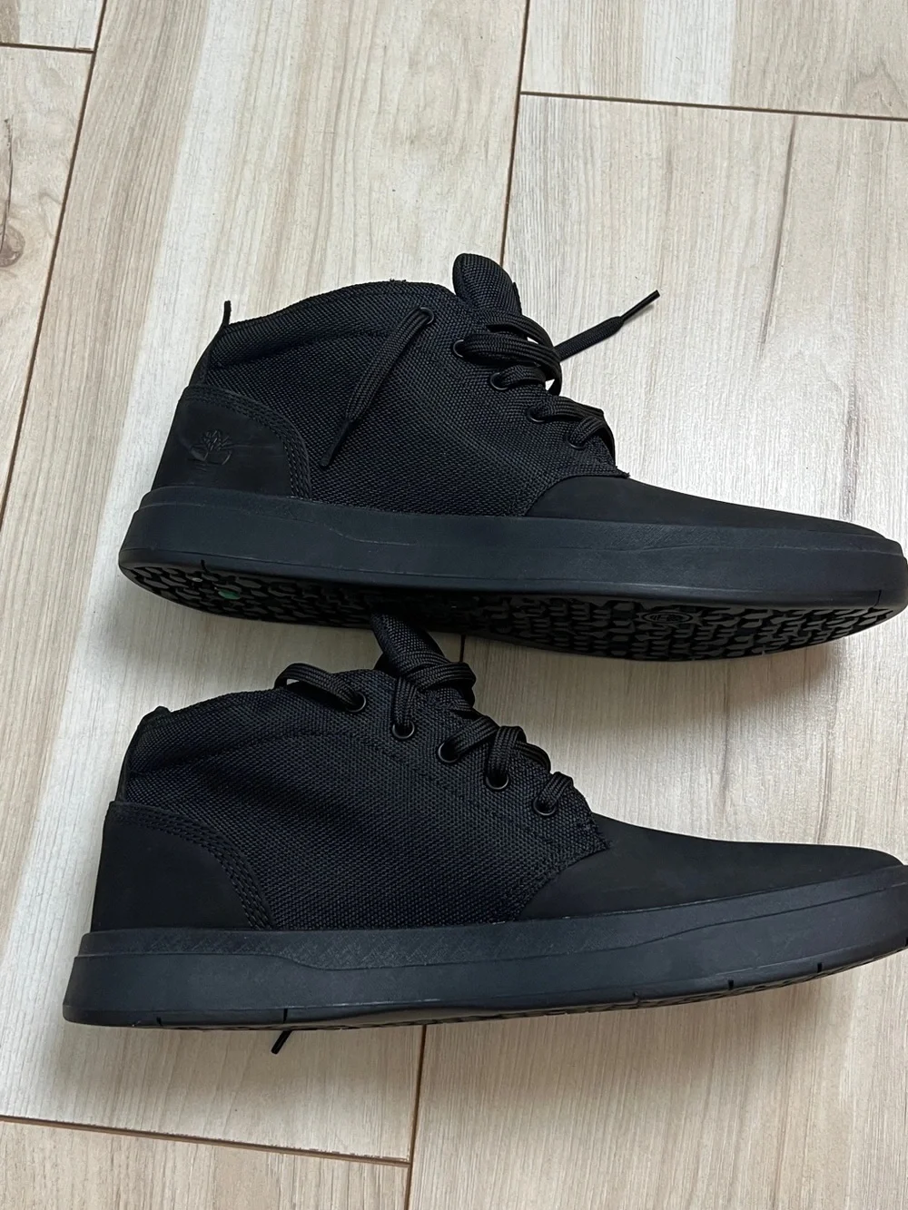 Timberland Men's Black Lace-Up Chukka Boots